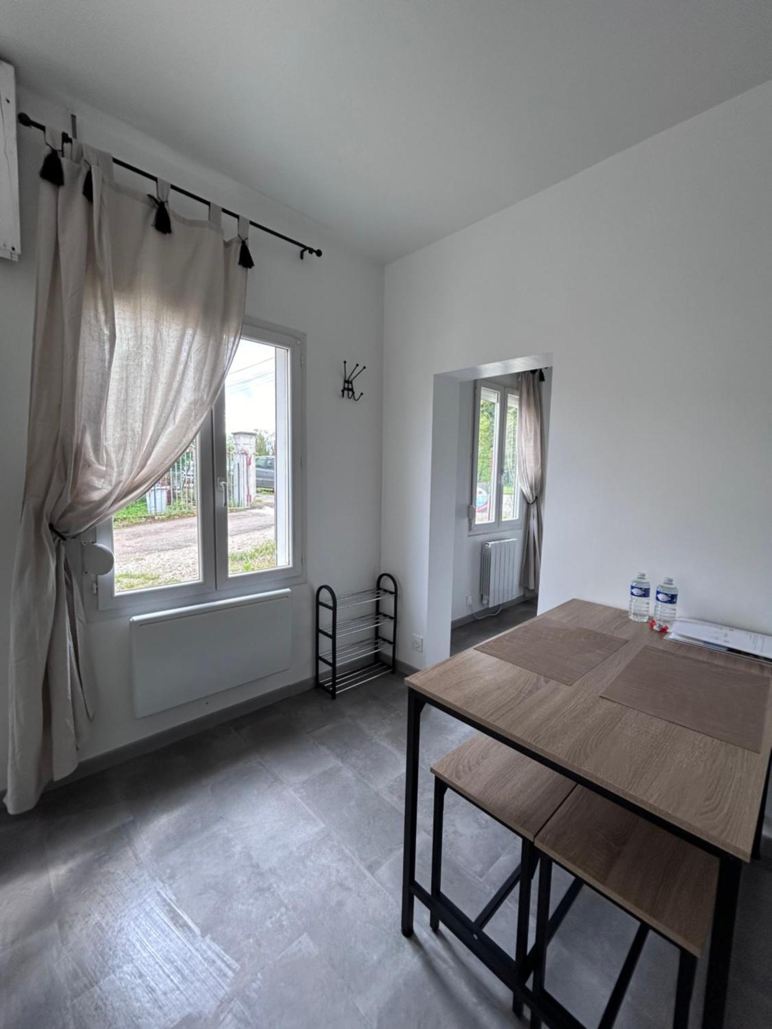 La Petite Maison Brienon-sur-Armançon Zewnętrze zdjęcie